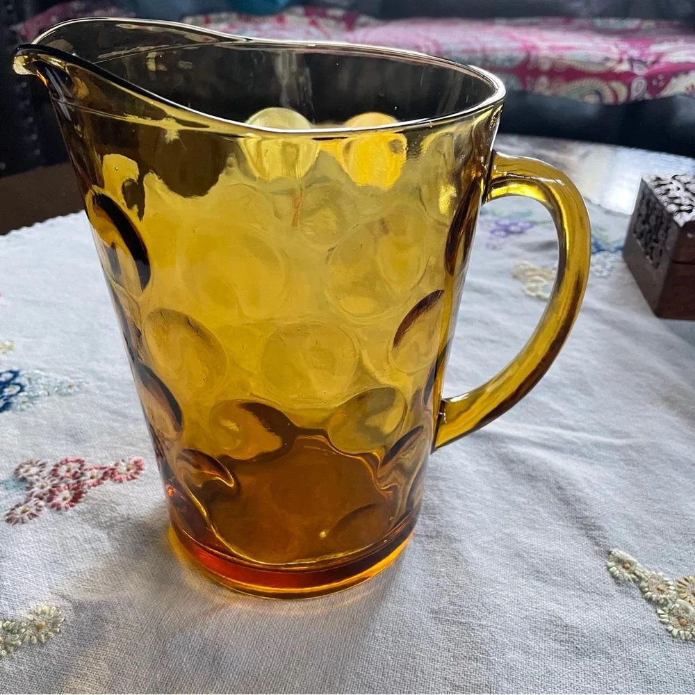 Vintage Hazel Atlas Amber Gold Coin Eldorado Lipped Ice Tea Pitcher. 64 oz.